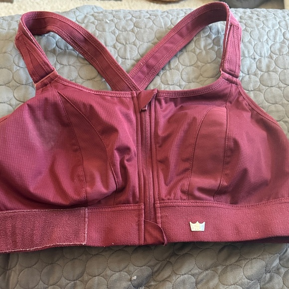 SHEFIT Ultimate Sports Bra - Picture 2 of 7